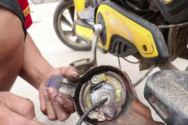 电动车刹车故障