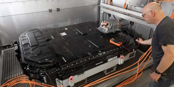 电动电池修车多少钱_电动电池修车视频_修电动车电池