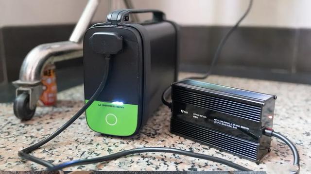 电车换个电池_电动车换电池_电动车换汽车电池