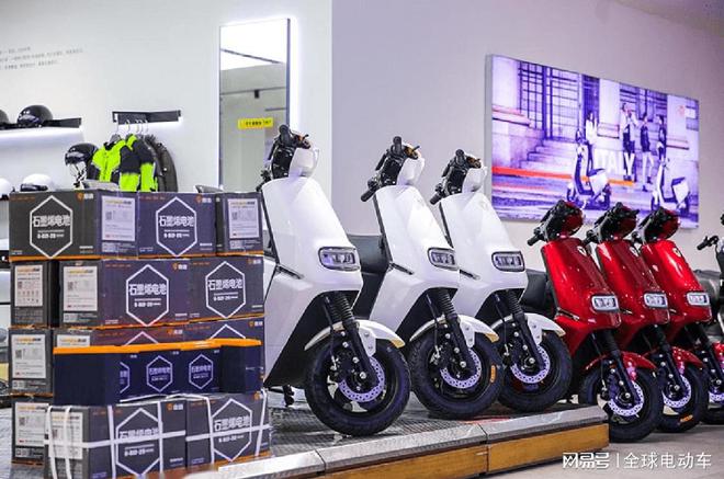 电车换的新电瓶要充电吗_电瓶车换新电瓶_电车换新电瓶